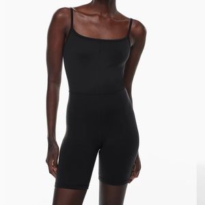 Aritzia Wilfred Free Divinity 7” Romper Size XS Black